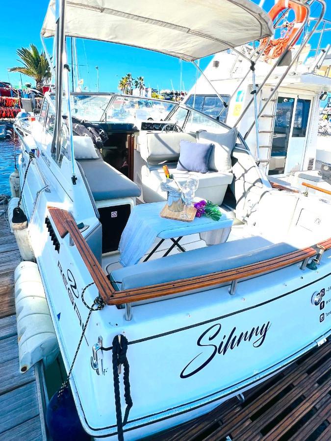 Barco Sihnny - Puerto Colon Hotel Адехе Екстериор снимка