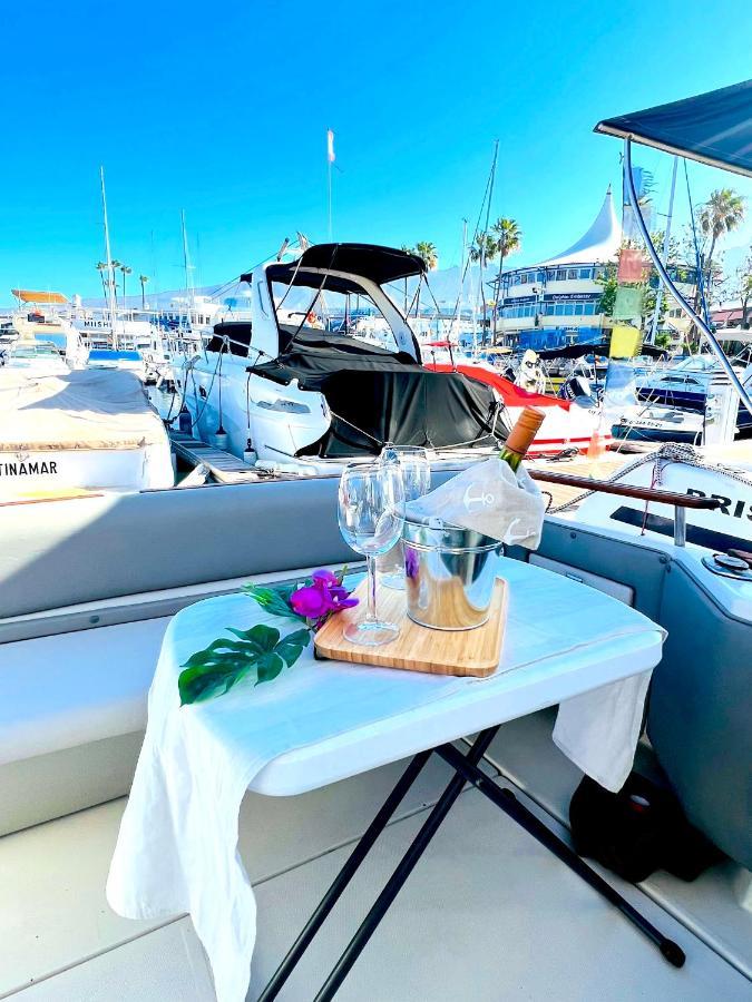 Barco Sihnny - Puerto Colon Hotel Адехе Екстериор снимка