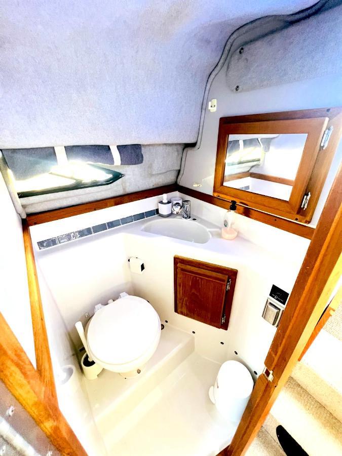 Barco Sihnny - Puerto Colon Hotel Адехе Екстериор снимка